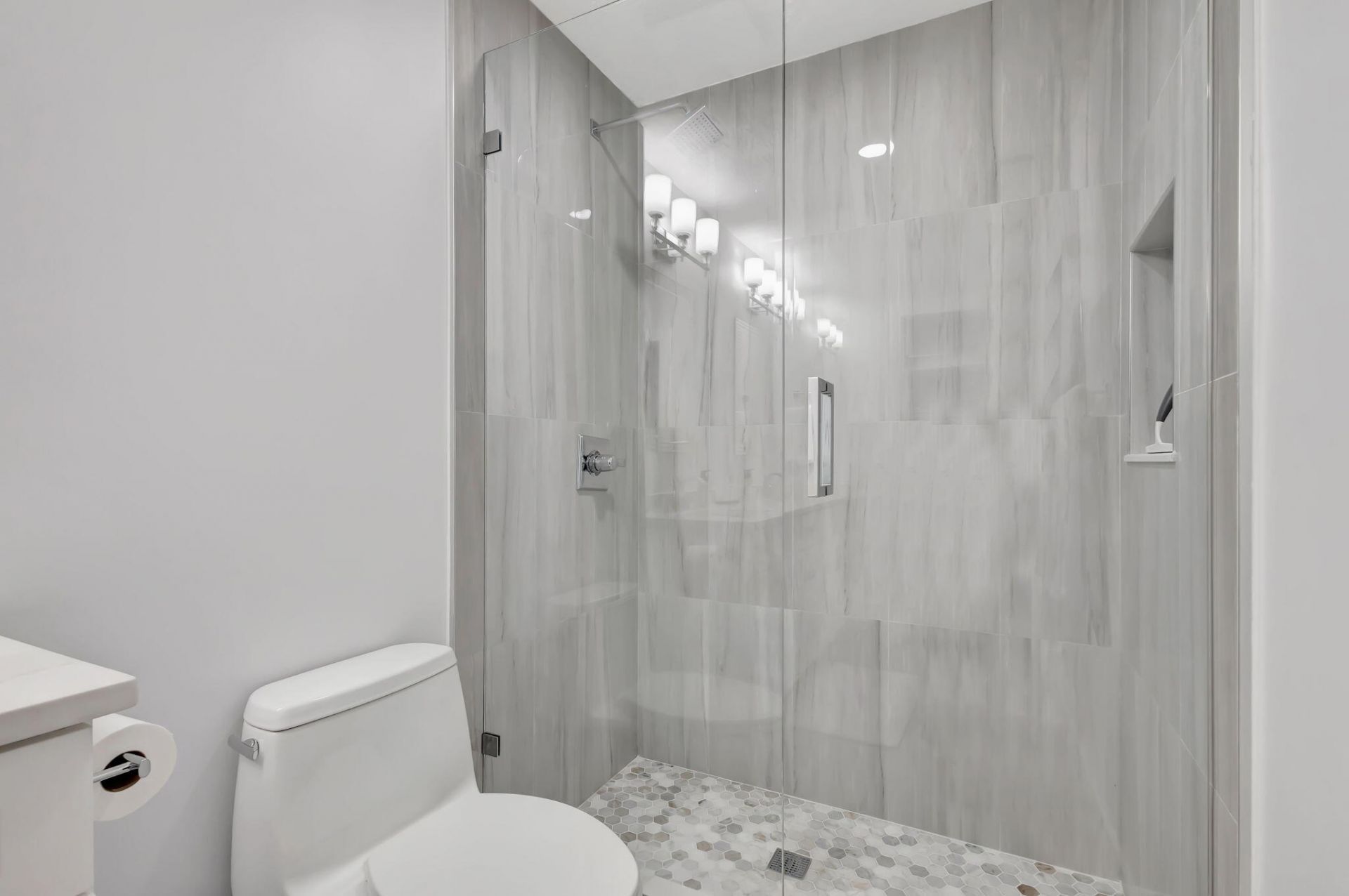 355 Prestwick Circle, Unit 4, Palm Beach Gardens, FL 33418 Photo