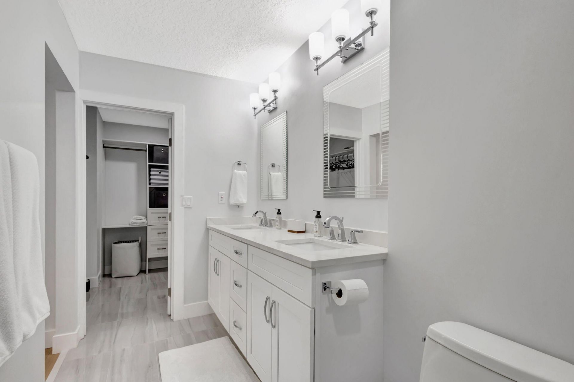 355 Prestwick Circle, Unit 4, Palm Beach Gardens, FL 33418 Photo