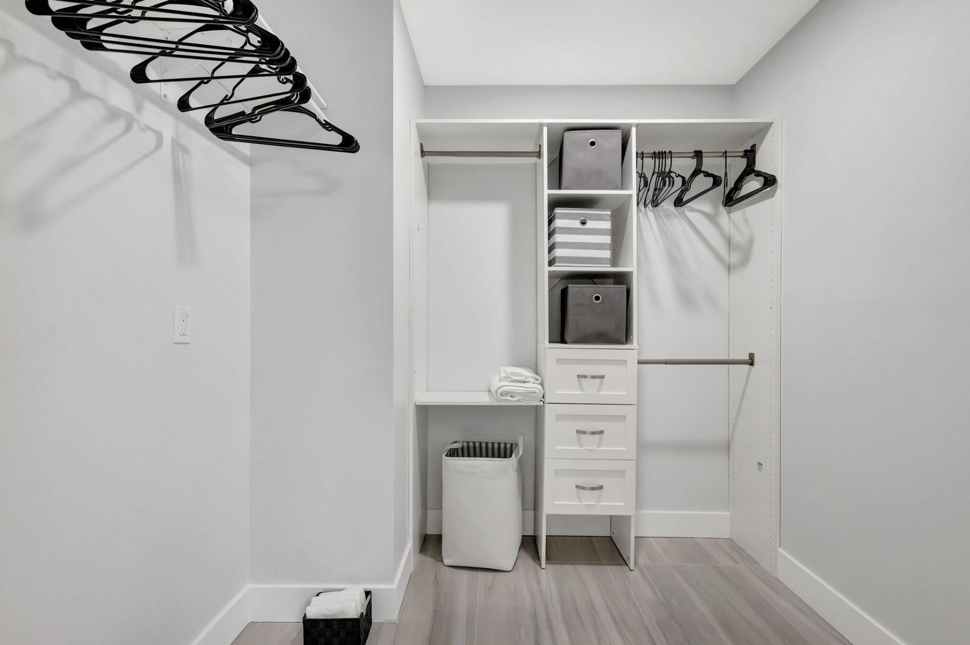 355 Prestwick Circle, Unit 4, Palm Beach Gardens, FL 33418 Photo