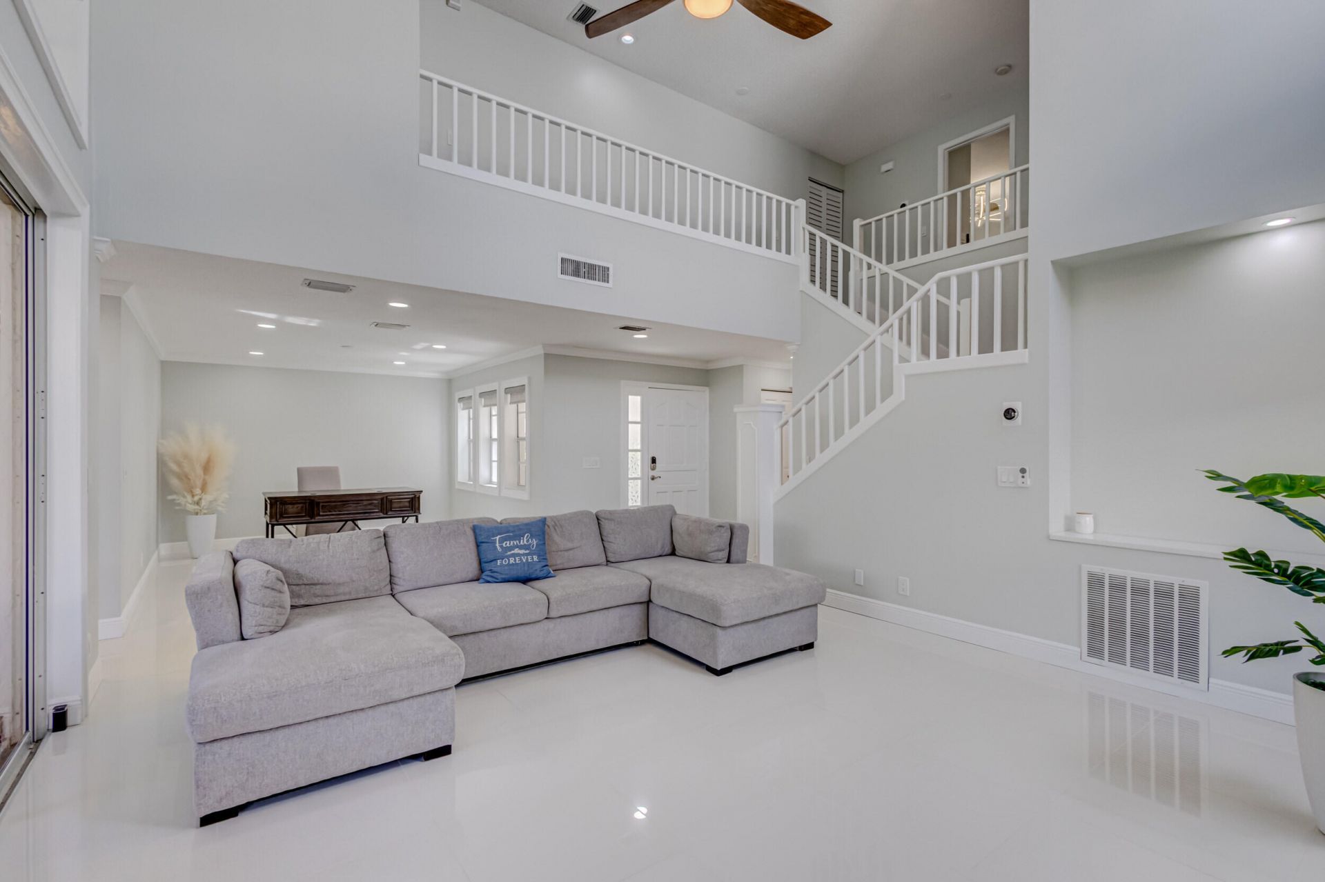 17 Selby Lane, Palm Beach Gardens, FL 33418 Photo