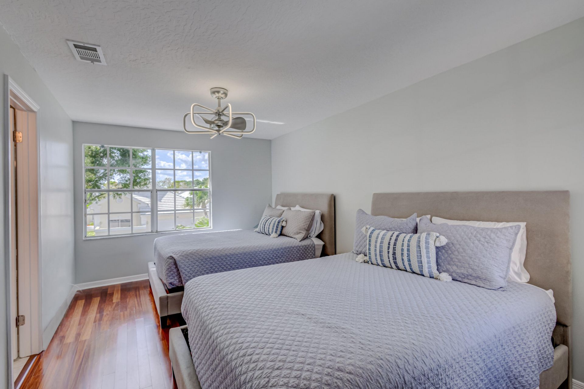 17 Selby Lane, Palm Beach Gardens, FL 33418 Photo