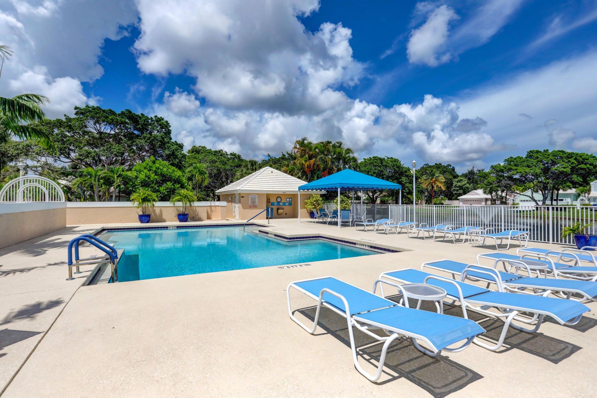 17 Selby Lane, Palm Beach Gardens, FL 33418 Photo