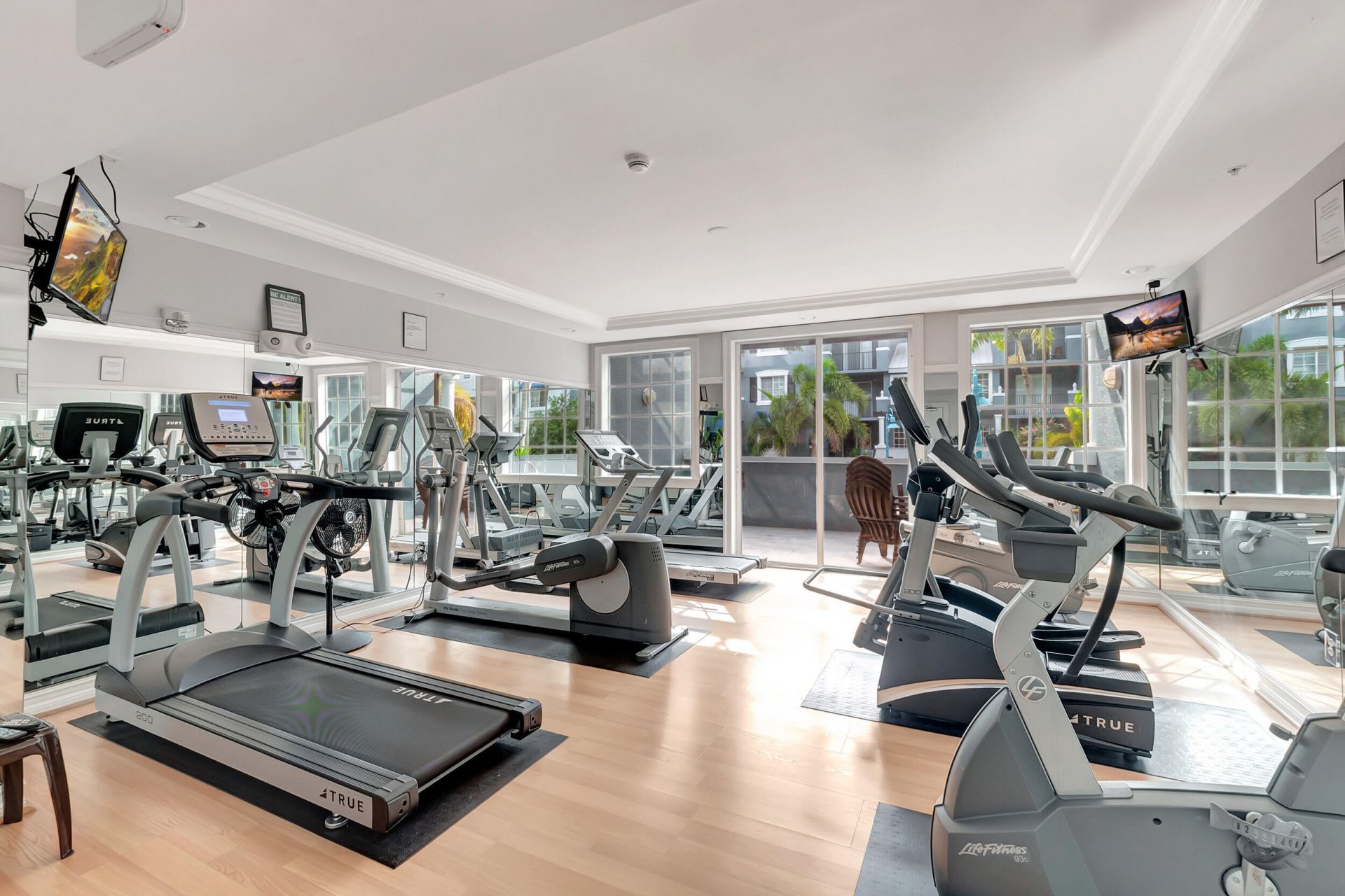 255 NE 3rd Avenue, Unit 2304, Delray Beach, FL 33444 Photo