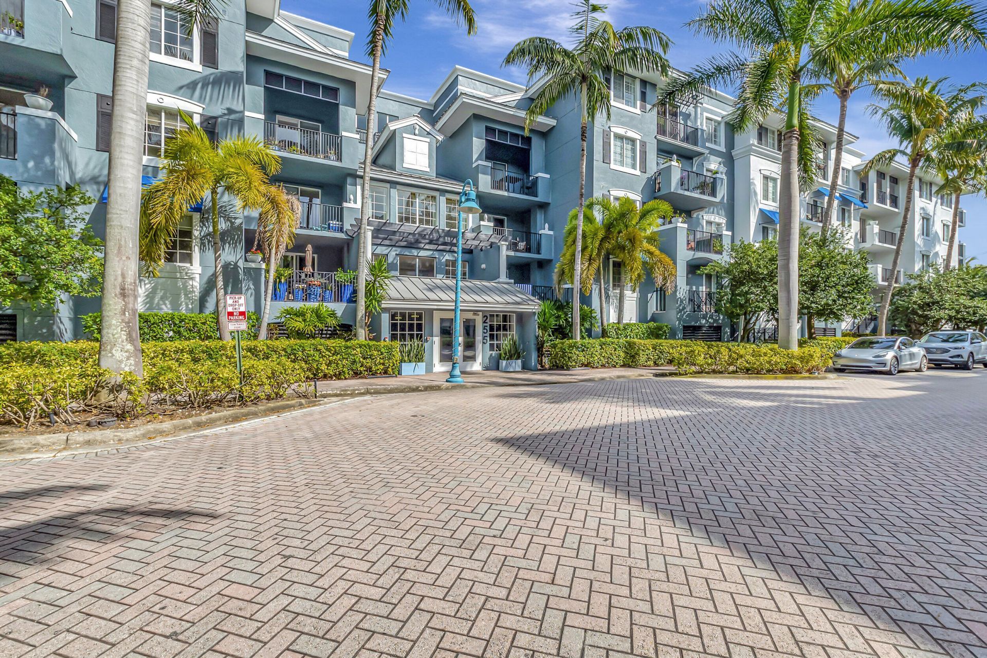 255 NE 3rd Avenue, Unit 2304, Delray Beach, FL 33444 Photo