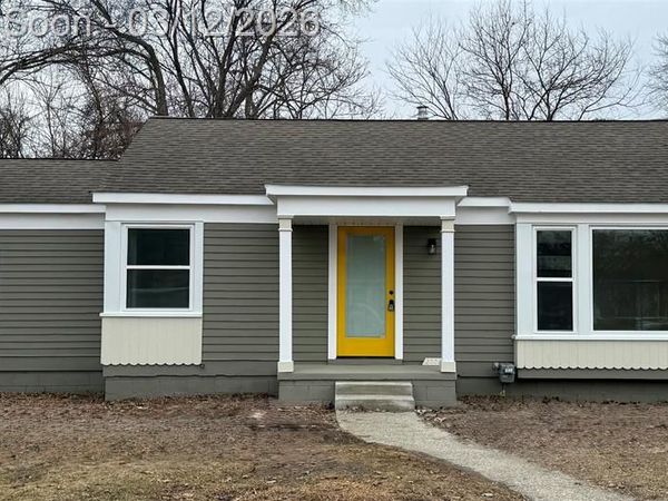 23281 Seneca Street, Oak Park, MI 48237