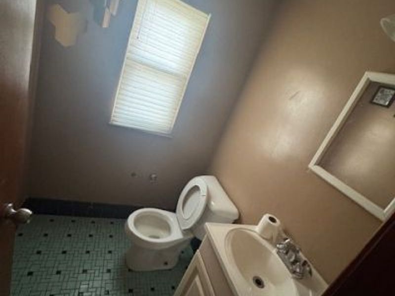 2460 Belvoir Boulevard , Cleveland, OH 44121 Photo 6