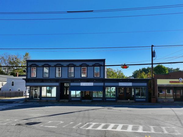 445 Main Street, Farmington, NH 03835