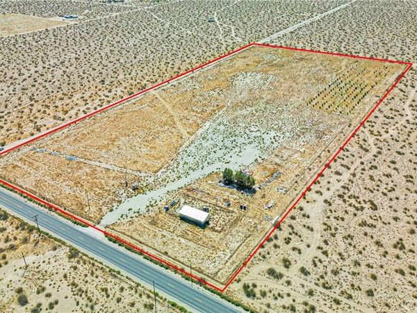 33633 Old Woman Spring Rd, Lucerne Valley, CA 92356