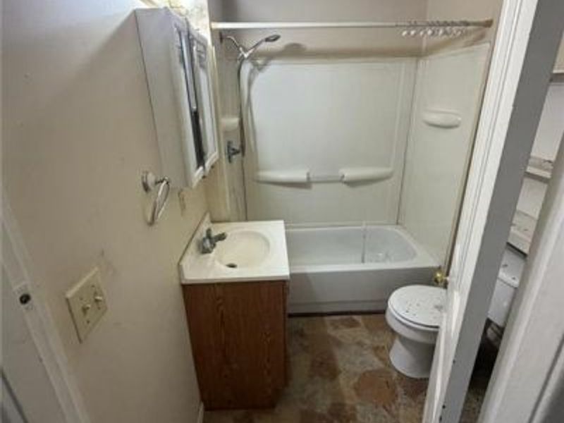 300 N Jefferson Street, Pitsburg, OH 45358 Photo 18