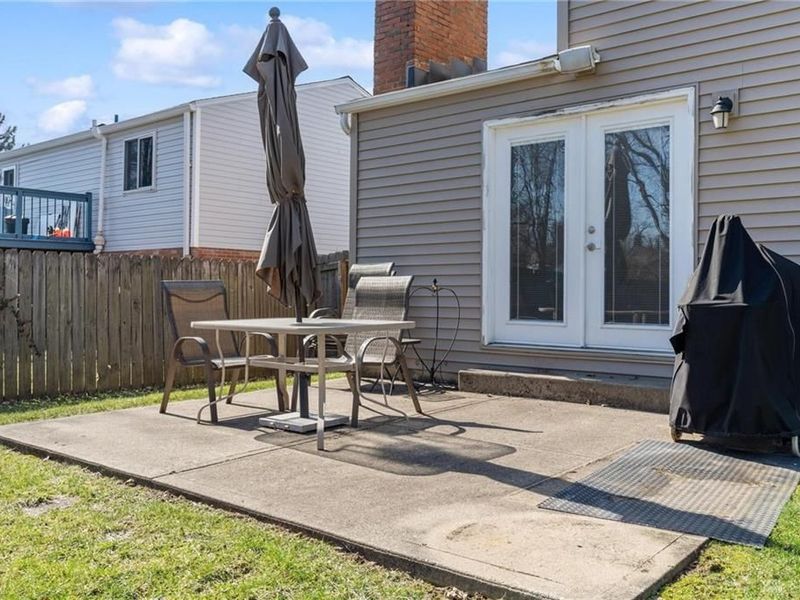 9636 Springwater Lane, Miamisburg, OH 45342 Photo 10