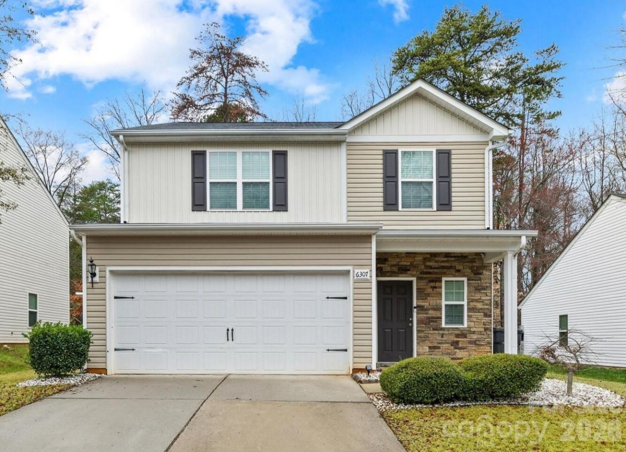 6307 Sydney Mae Lane, Charlotte, NC 28262 Main Photo