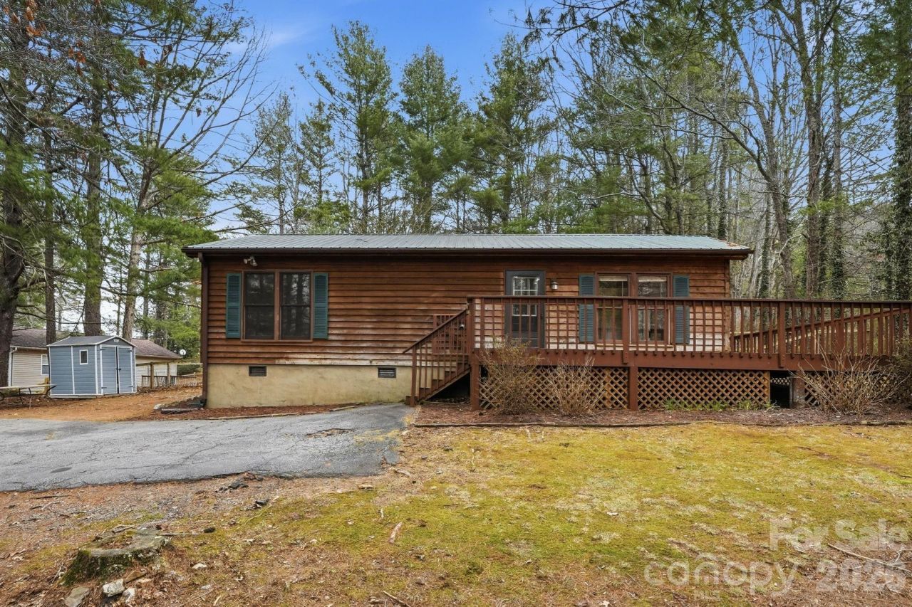 205 Mint Way, Flat Rock, NC 28731 Main Photo