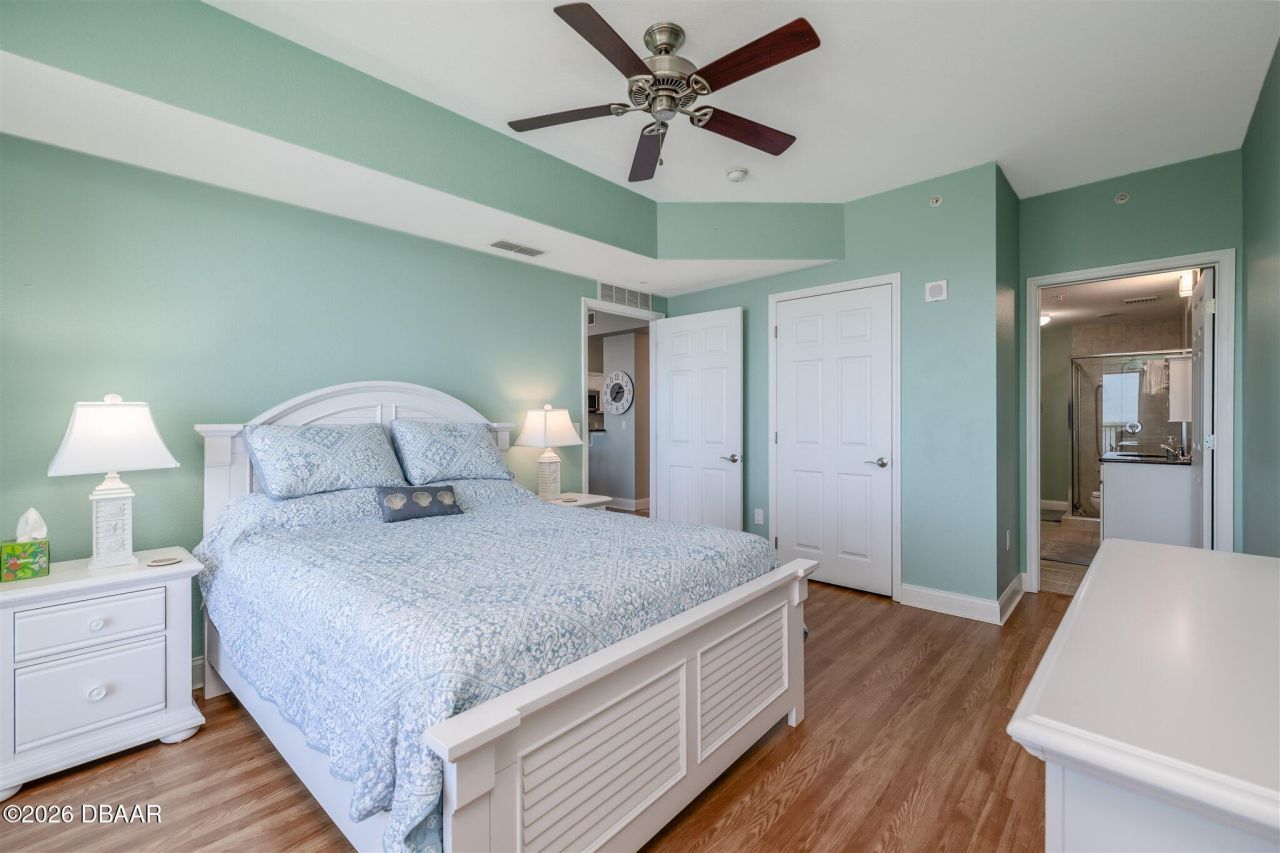 2801 S Ridgewood Avenue, Unit 1002, South Daytona, FL 32119 Photo