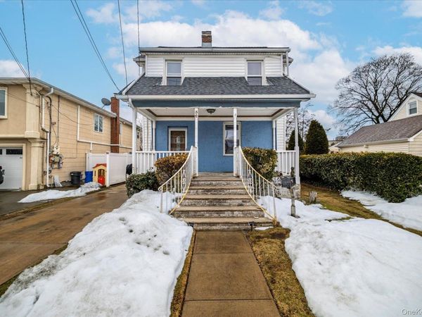 36 Hudson Avenue , Valley Stream, NY 11580