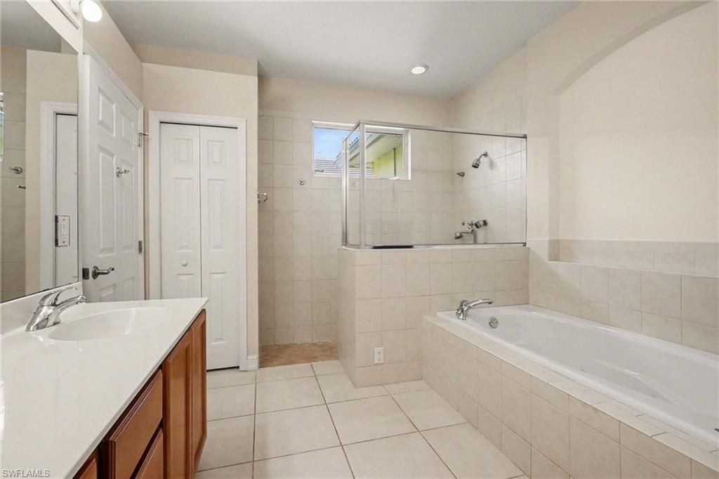 18565 Royal Hammock Blvd , Naples, FL 34114 Photo