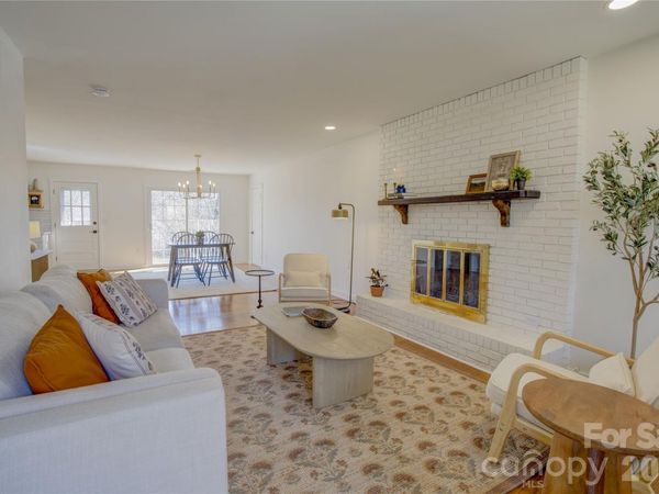 21 Kilkenny Drive, Asheville, NC 28806