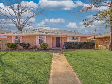 9610 Jennie Lee, Dallas, TX 75227