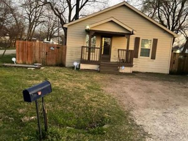 1401 W 9th Avenue, Corsicana, TX 75110