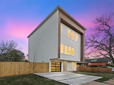 1902 Homeland Street, Dallas, TX 75212