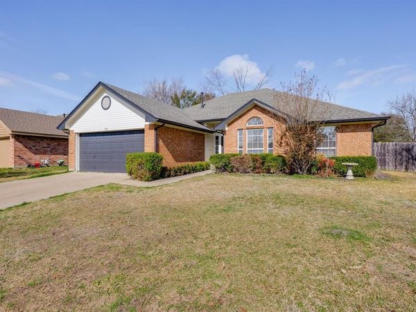 315 Myrtle Avenue, Waxahachie, TX 75165