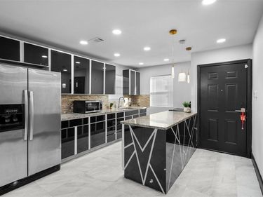 9923 Hustead Street, Dallas, TX 75217