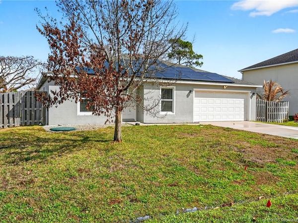 225 SW Statler Avenue, Port St Lucie, FL 34984