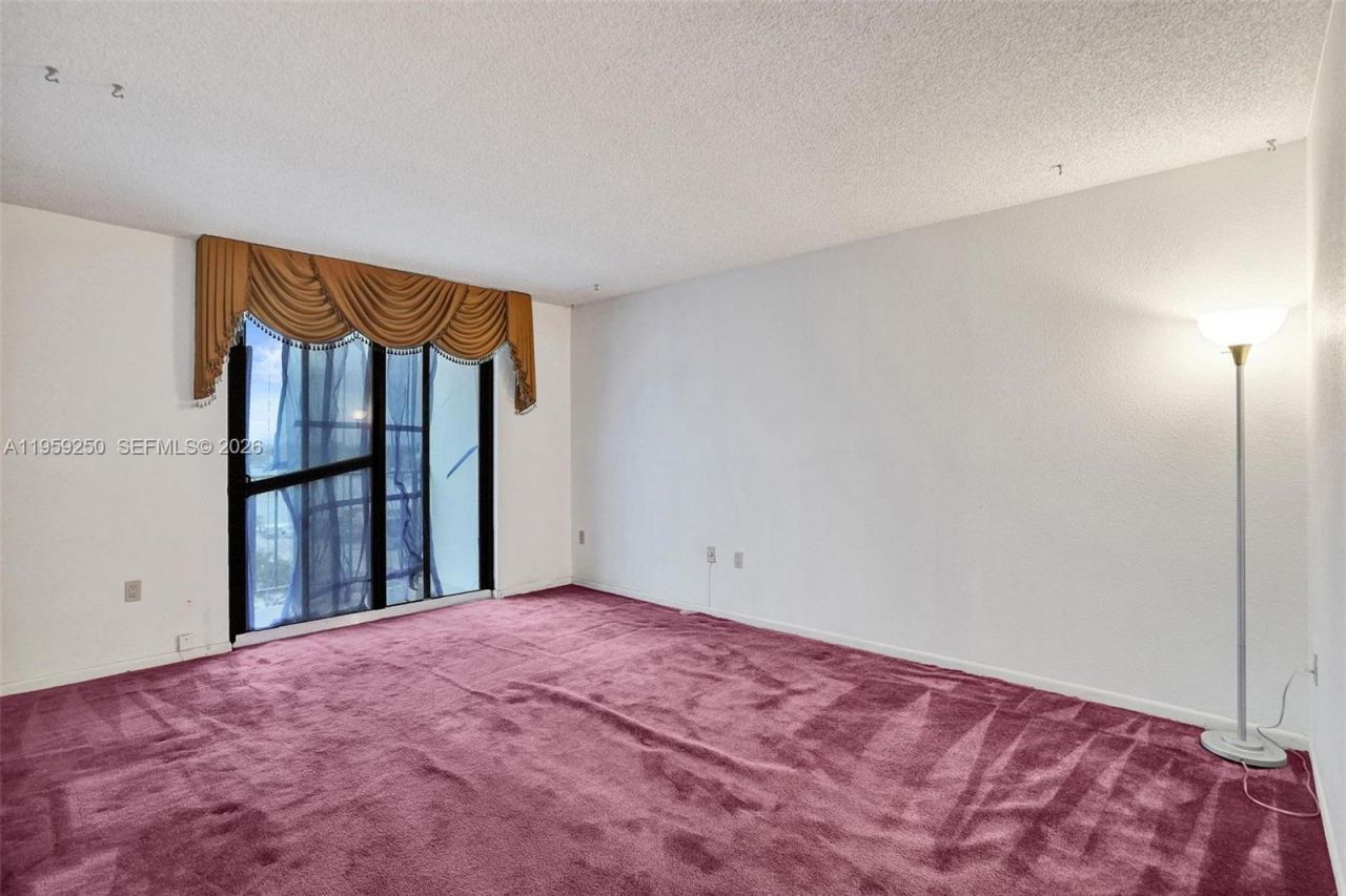 322 Buchanan St , Unit 506, Hollywood, FL 33019 Photo