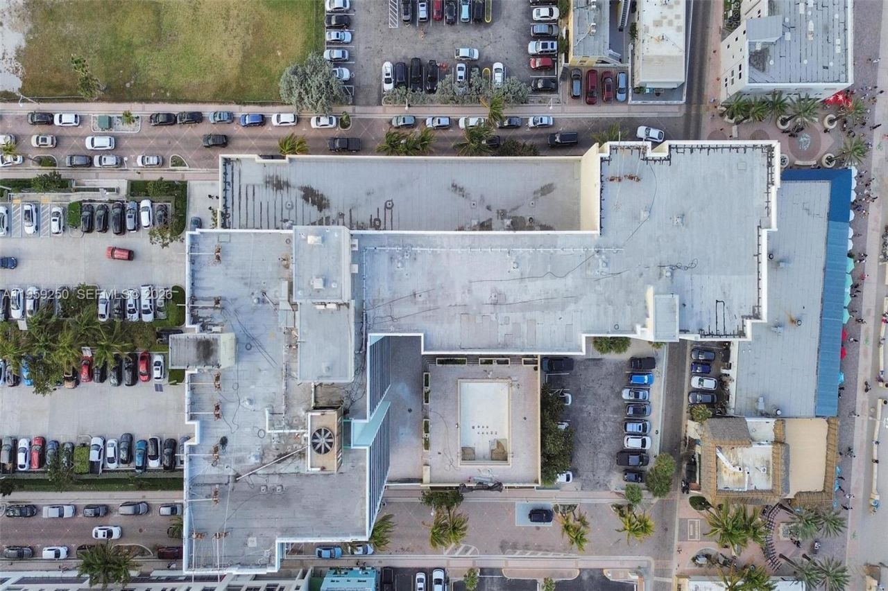 322 Buchanan St , Unit 506, Hollywood, FL 33019 Photo