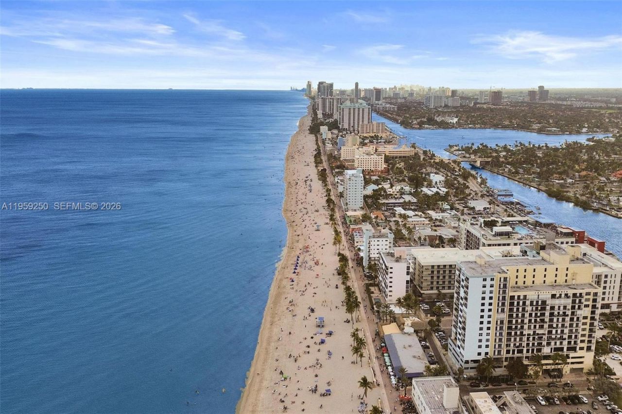 322 Buchanan St , Unit 506, Hollywood, FL 33019 Photo