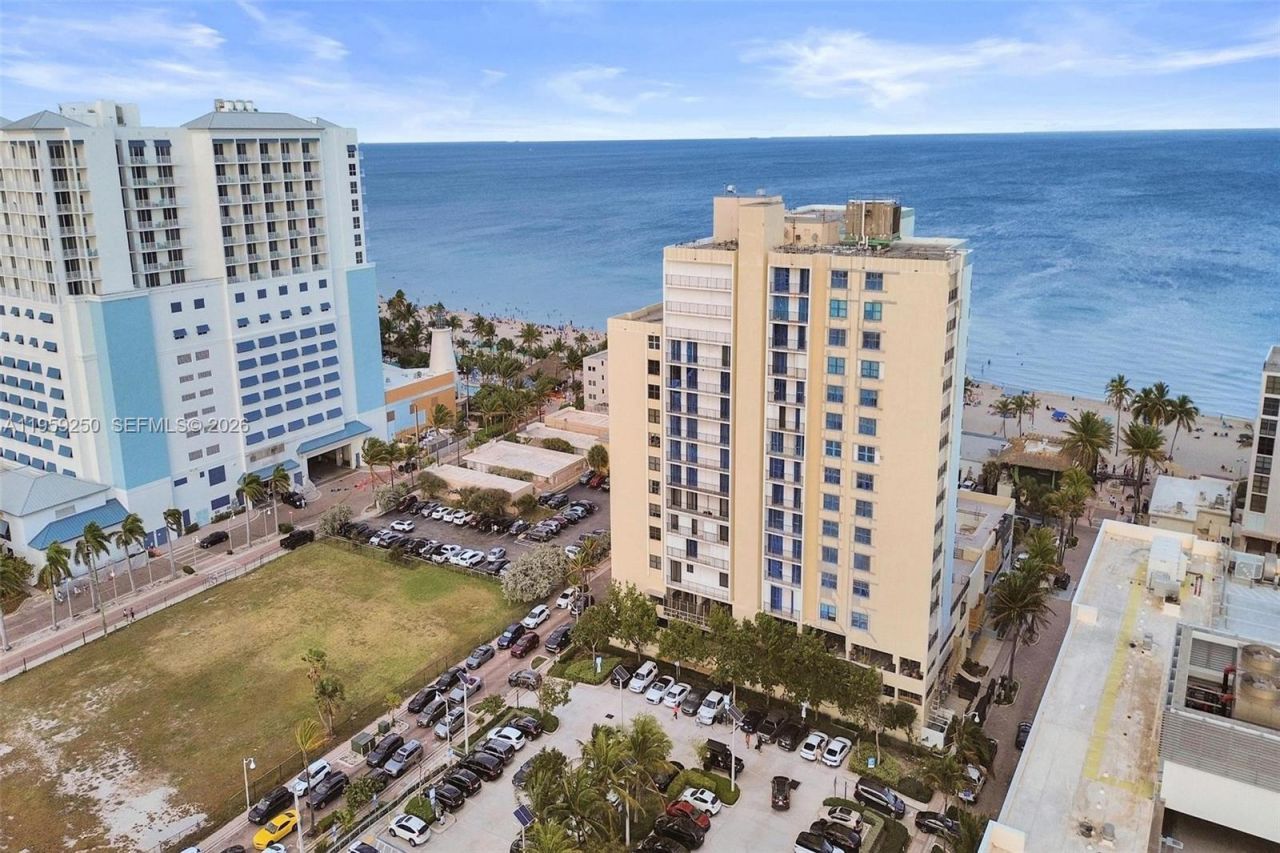 322 Buchanan St , Unit 506, Hollywood, FL 33019 Photo