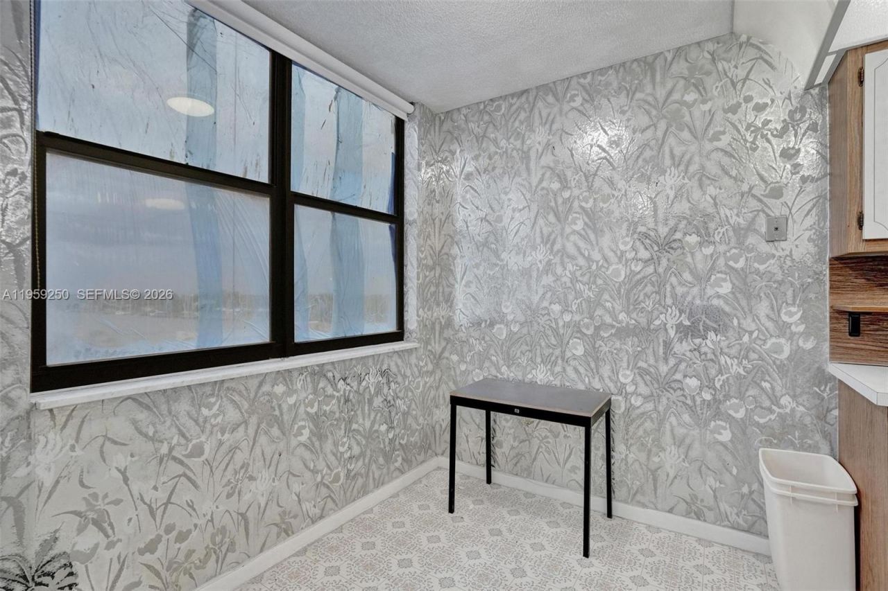 322 Buchanan St , Unit 506, Hollywood, FL 33019 Photo