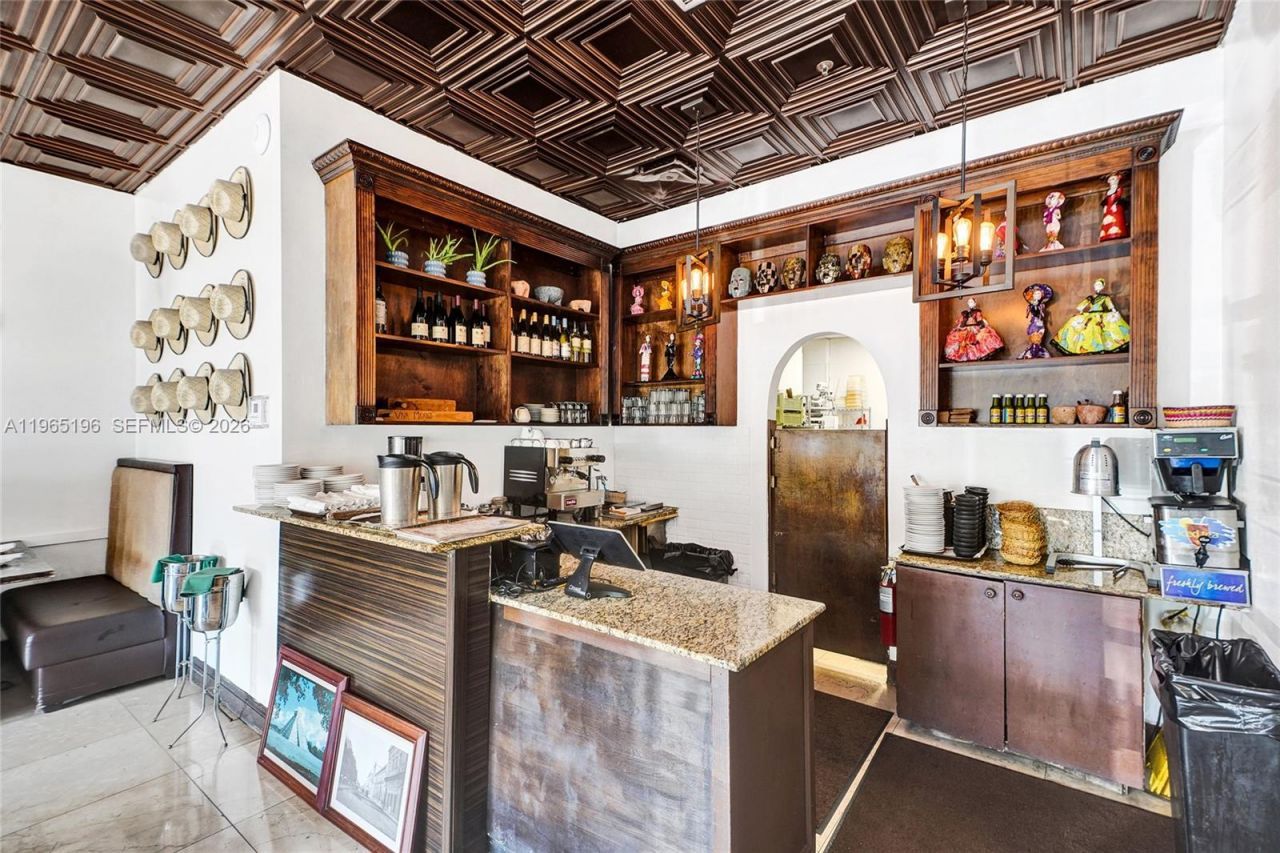 15400 Biscayne Blvd , North Miami, FL 33160 Photo