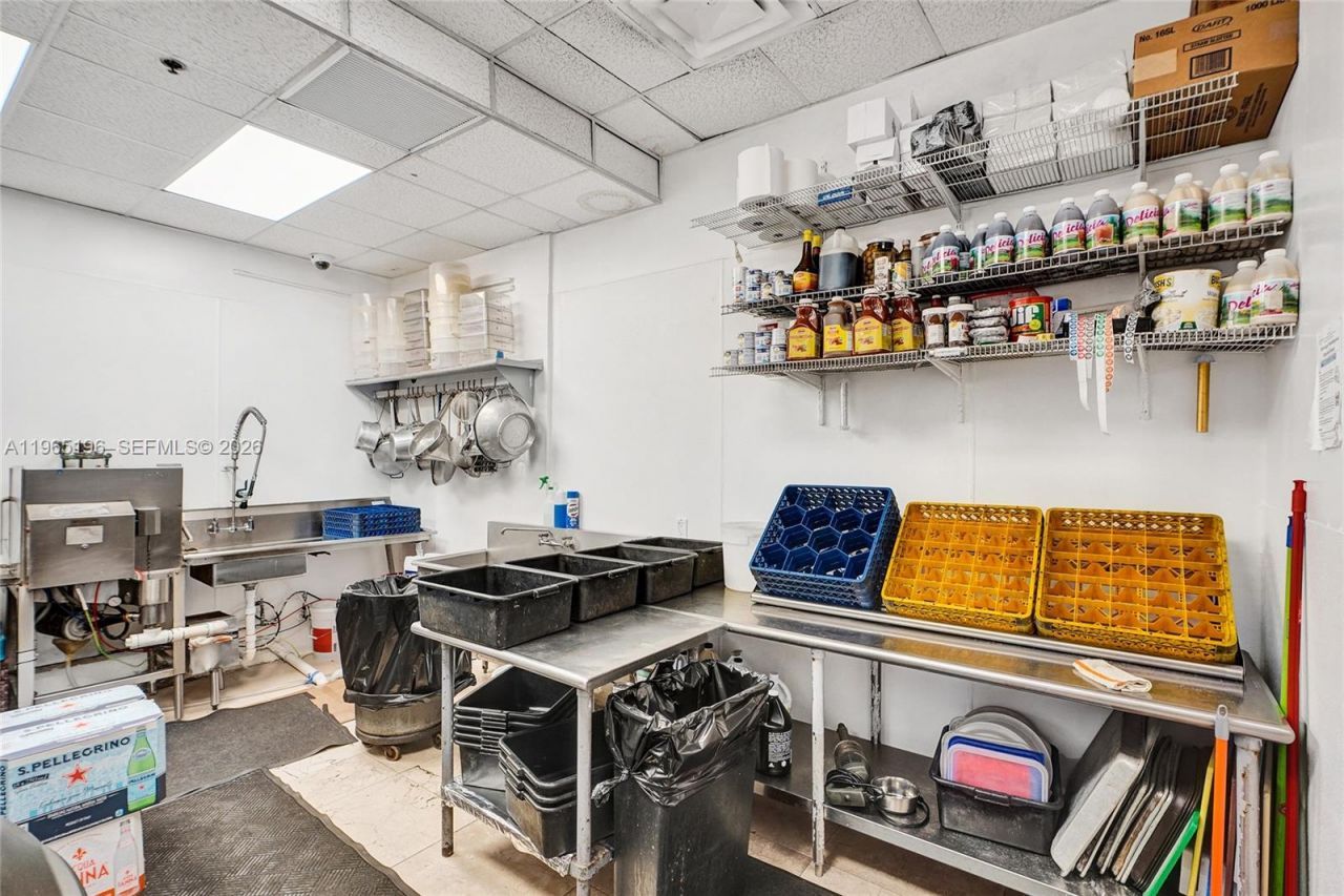 15400 Biscayne Blvd , North Miami, FL 33160 Photo