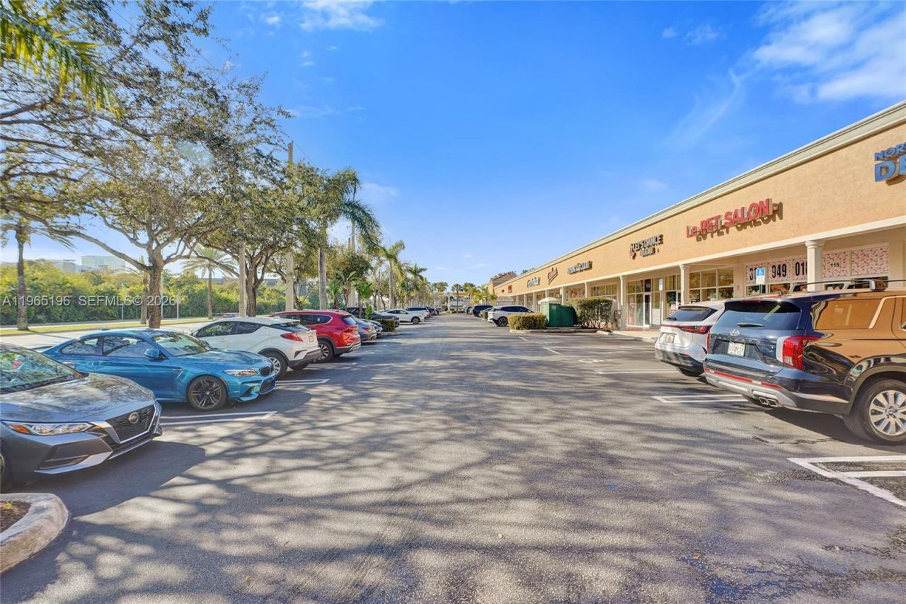 15400 Biscayne Blvd , North Miami, FL 33160 Photo