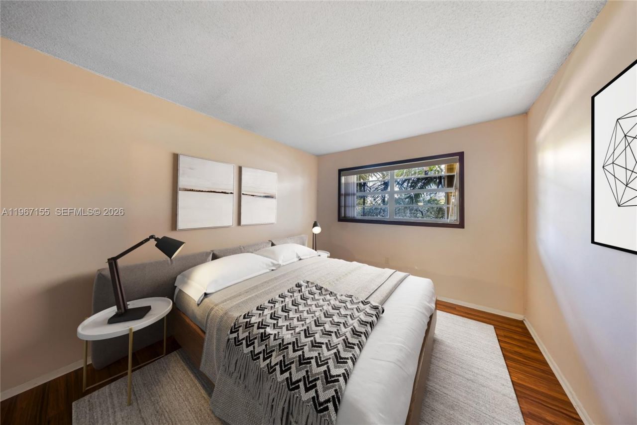 1750 NE 191st St , Unit 326-4, Miami, FL 33179 Photo