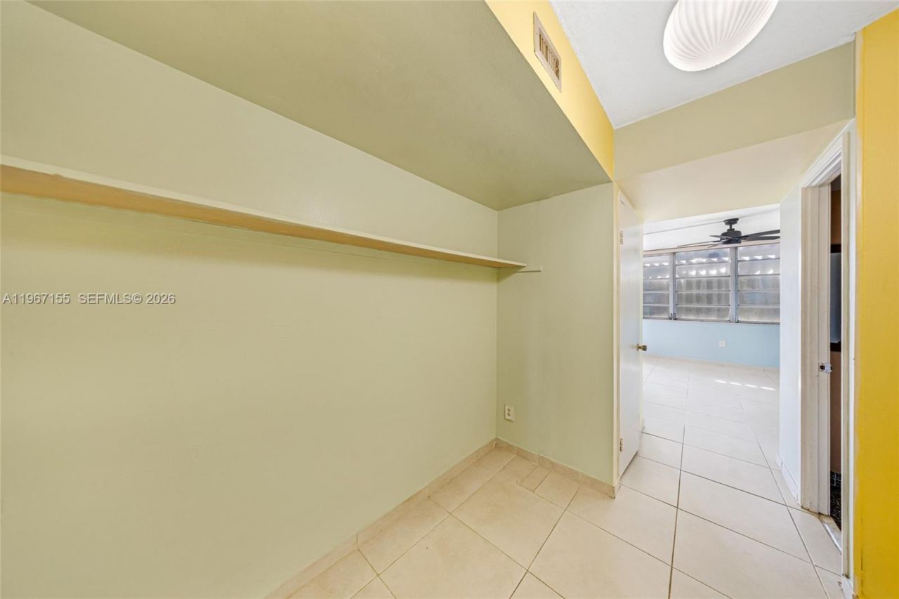 1750 NE 191st St , Unit 326-4, Miami, FL 33179 Photo