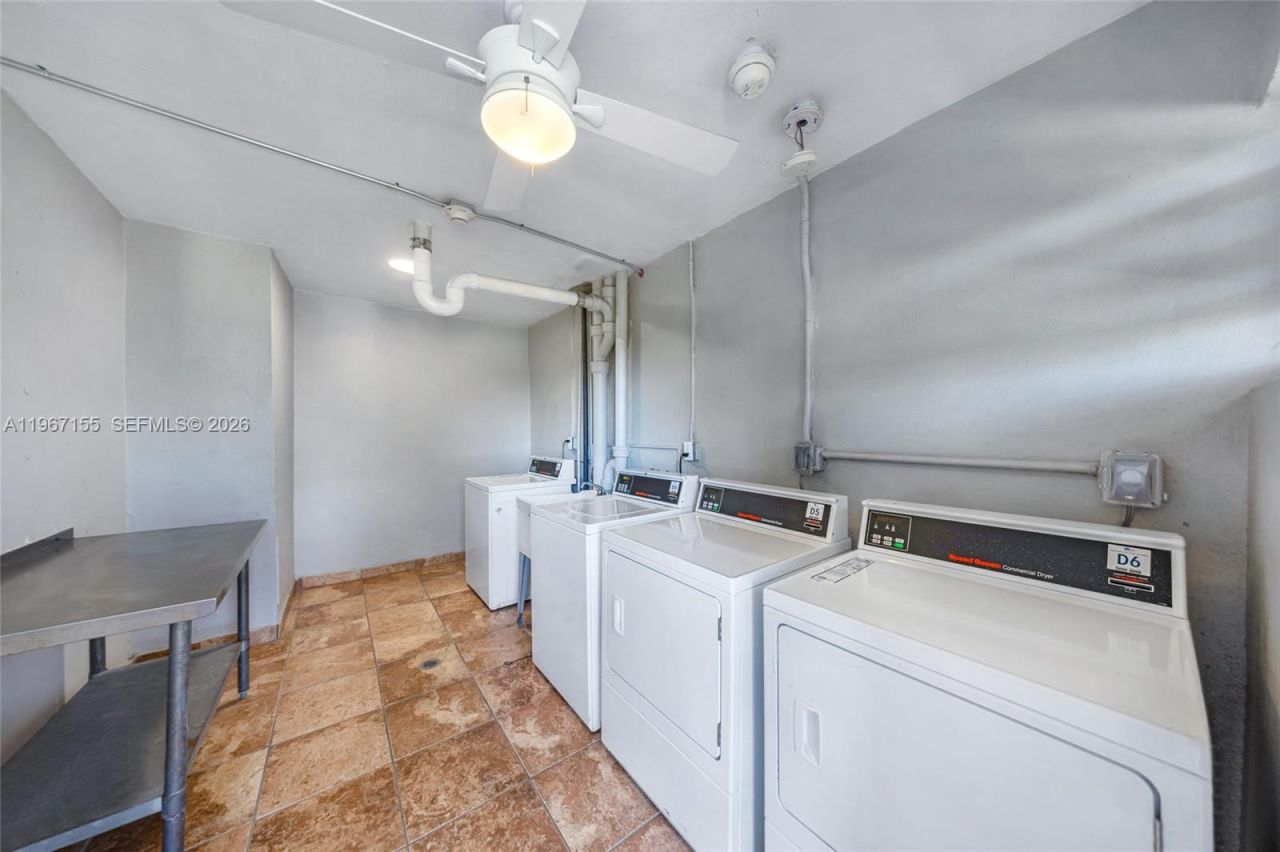 1750 NE 191st St , Unit 326-4, Miami, FL 33179 Photo