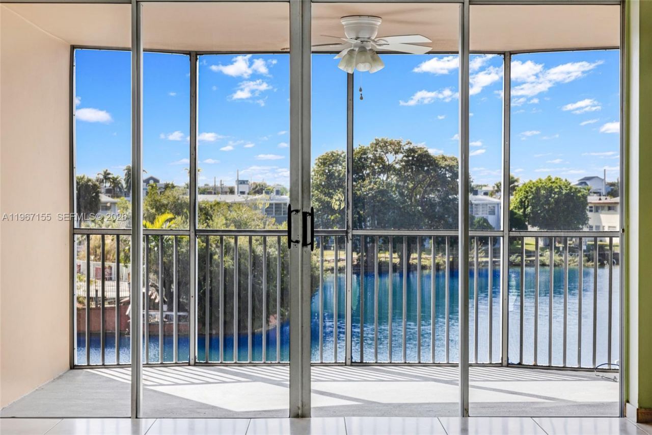 1750 NE 191st St , Unit 326-4, Miami, FL 33179 Photo