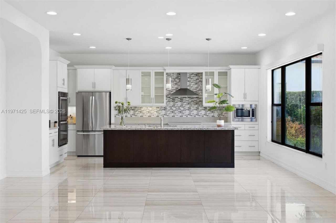 1282 SW 113th Way , Pembroke Pines, FL 33025 Photo