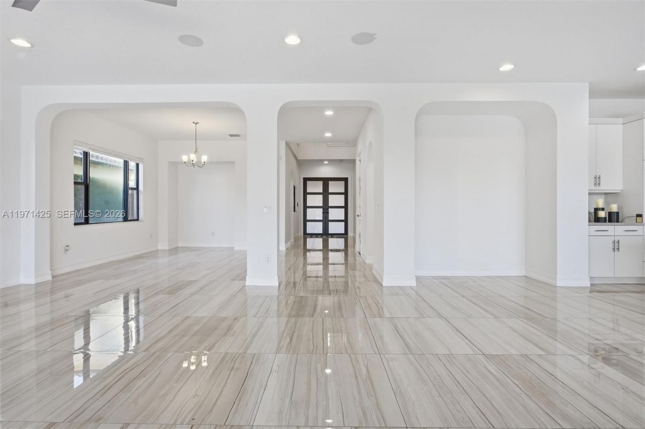 1282 SW 113th Way , Pembroke Pines, FL 33025 Photo