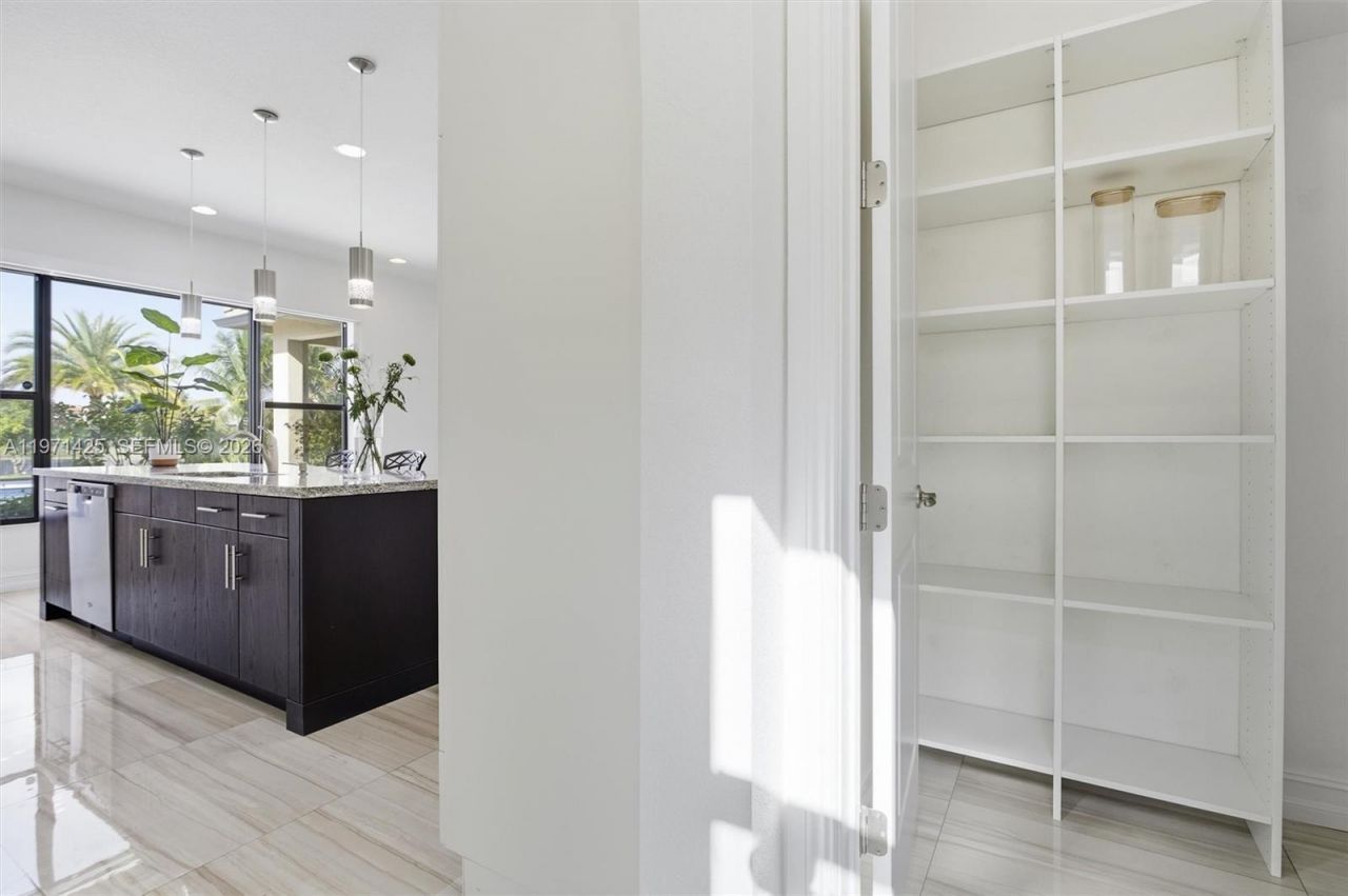 1282 SW 113th Way , Pembroke Pines, FL 33025 Photo