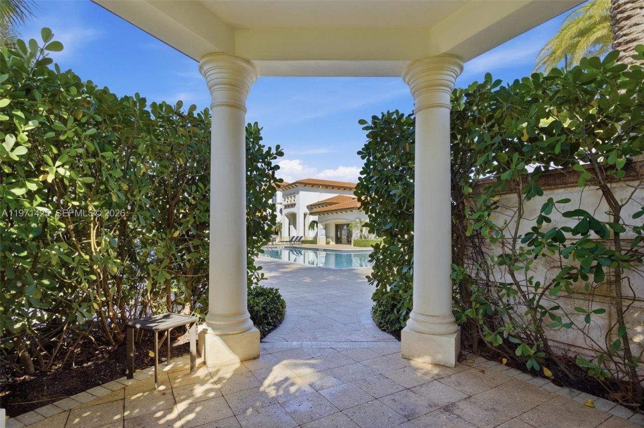 1282 SW 113th Way , Pembroke Pines, FL 33025 Photo