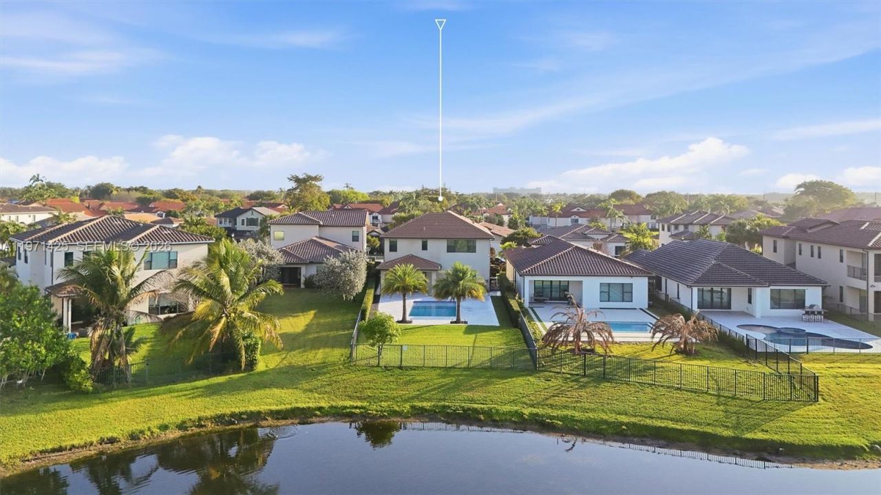 1282 SW 113th Way , Pembroke Pines, FL 33025 Photo