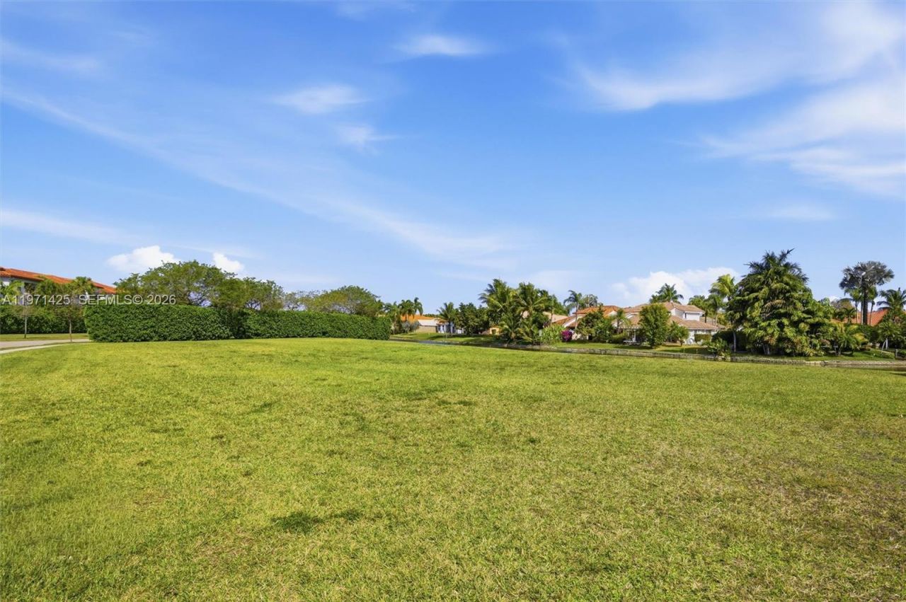 1282 SW 113th Way , Pembroke Pines, FL 33025 Photo