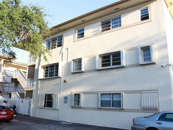 1958 Monroe St, Unit 210, Hollywood, FL 33020