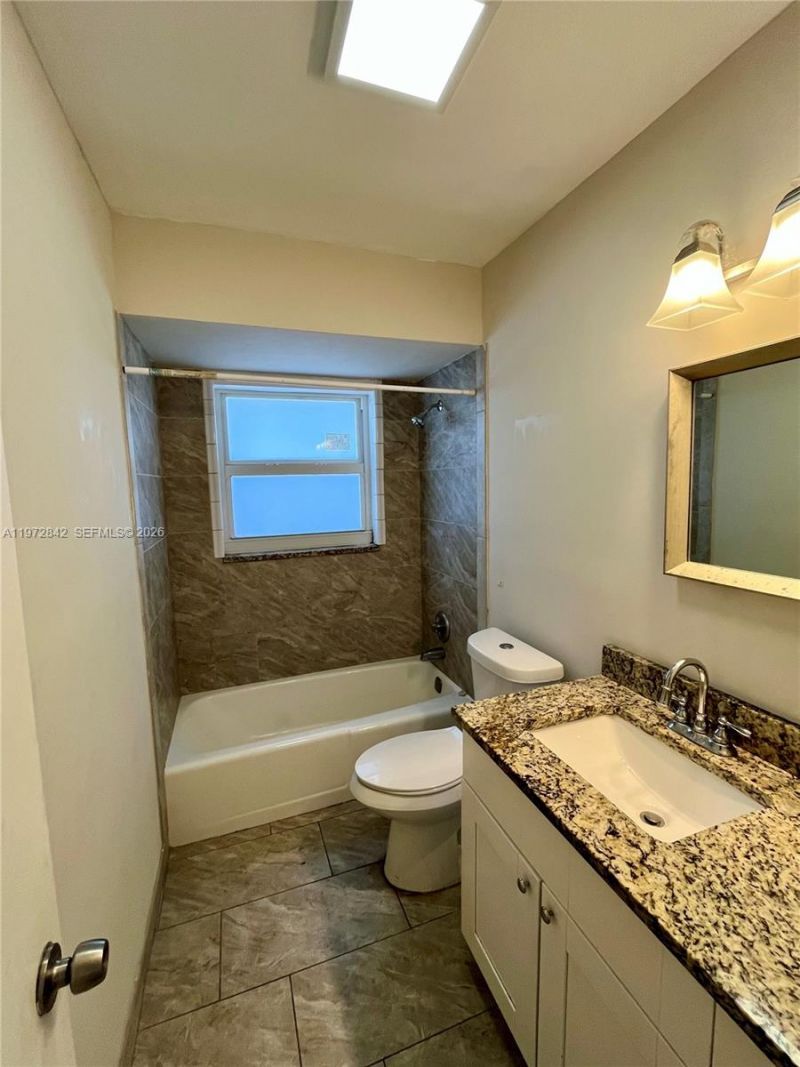 1958 Monroe St, Unit 210, Hollywood, FL 33020 Photo