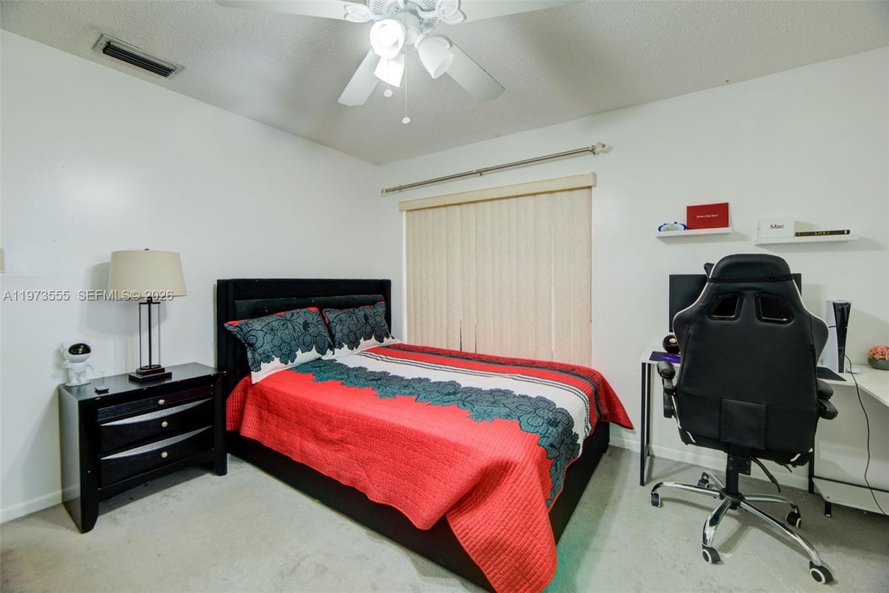 995 NW 74th Ave, Margate, FL 33063 Photo