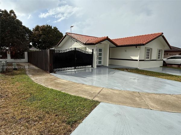 5790 SW 148th Pl , Miami, FL 33193