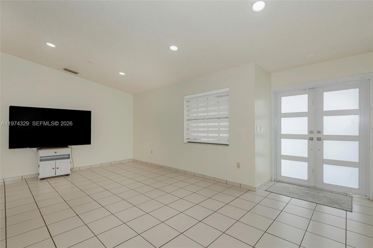 5790 SW 148th Pl, Miami, FL 33193 Photo