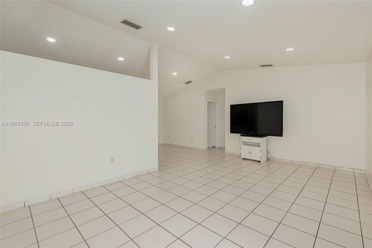 5790 SW 148th Pl, Miami, FL 33193 Photo